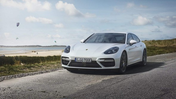Luxury Cars Meet Porsche Panamera Turbo S E-Hybrid Sport Turismo (1)